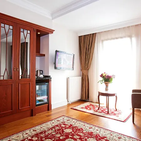 Hotel Aren 3*