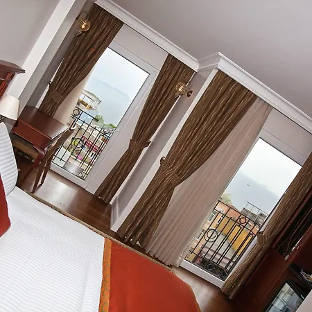 Hotel Aren 3*