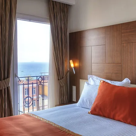 Aren Hotel