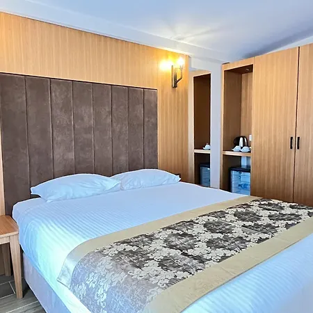 Aren Hotel