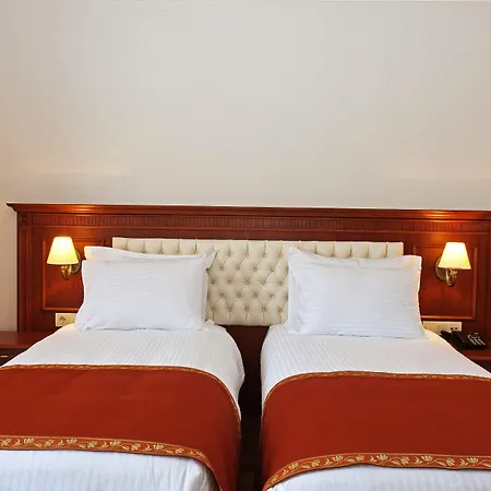 Aren Hotel