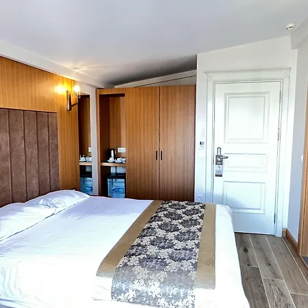 Hotel Aren 3*